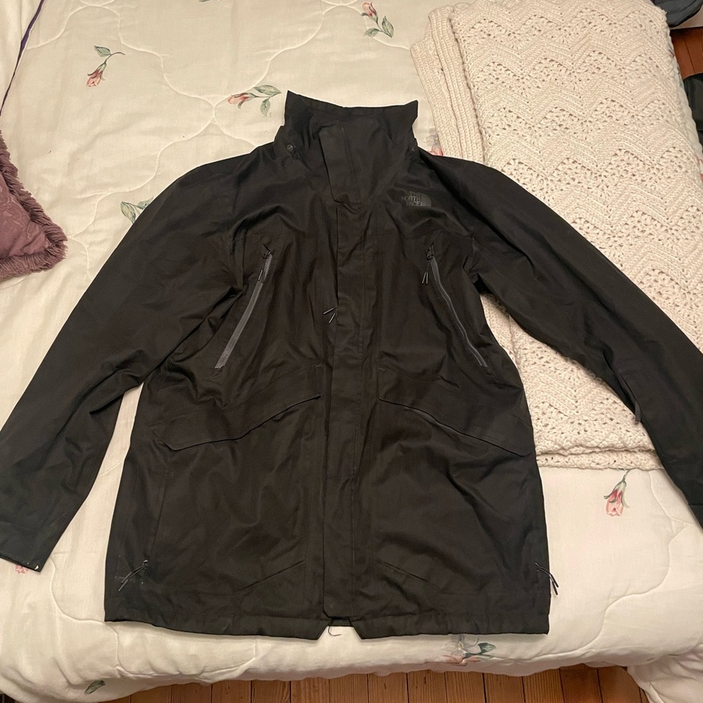 The North Face mens XL winter coat. Excellent condition